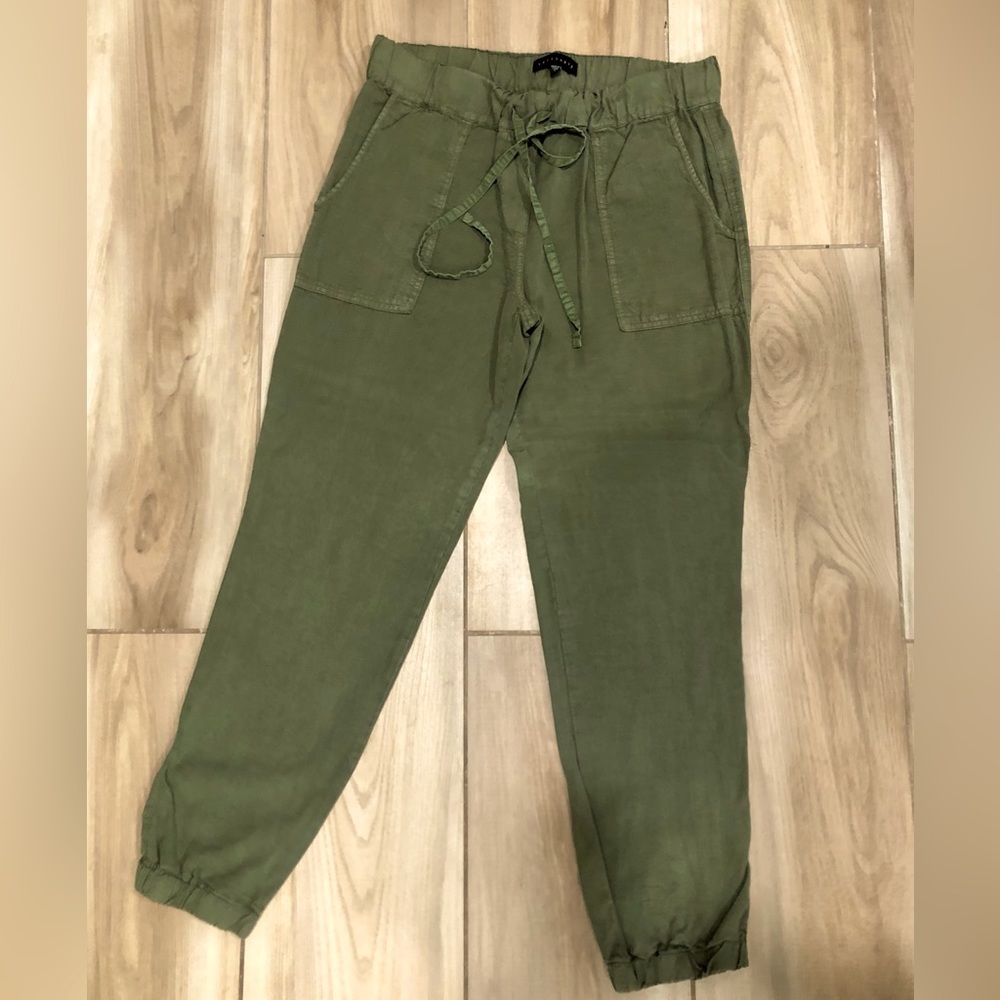 Womens Sanctuary pants.